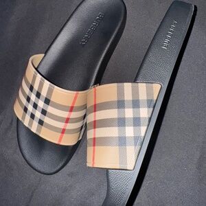 Burberry Check Slide
